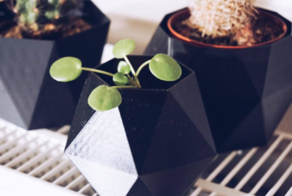 1 Kit com 3 Vasos de flores de Geometria Cor: Preto